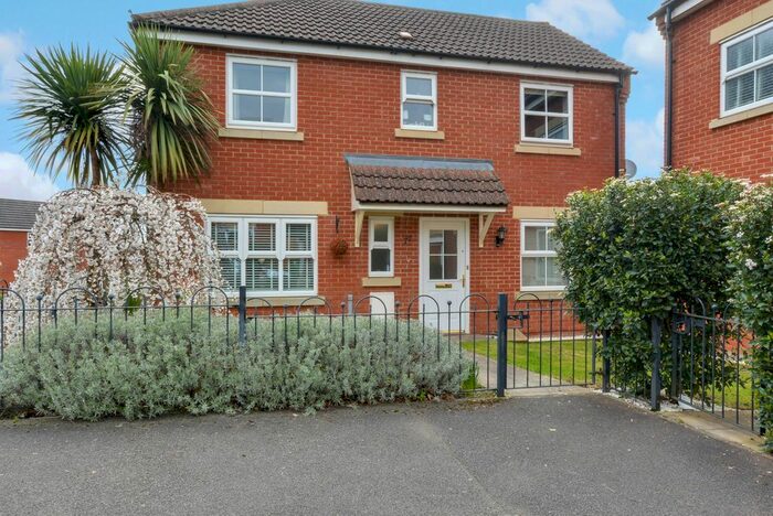 3 Bedroom Semi-Detached House To Rent In Corbin Road, Hilperton, Trowbridge, BA14