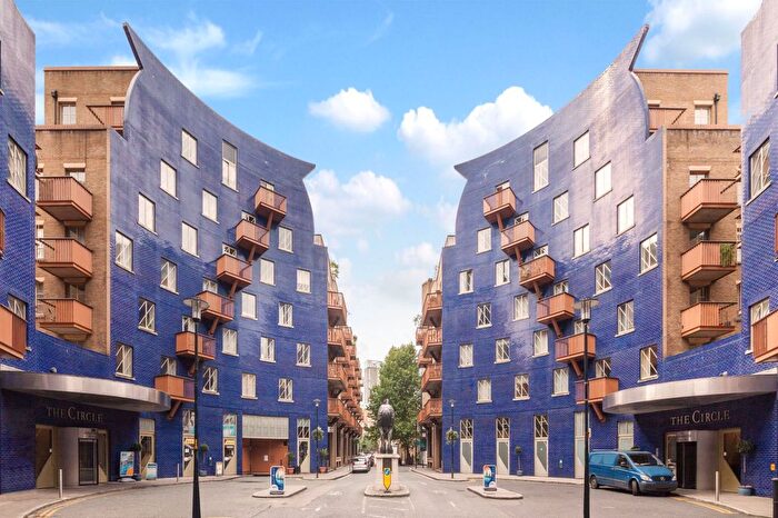 1 Bedroom Flat For Sale In The Circle, Queen Elizabeth Street, SE1