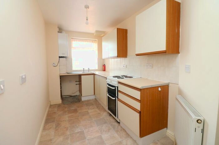 2 Bedroom Flat To Rent In Station Road, Stainforth, Doncaster DN7