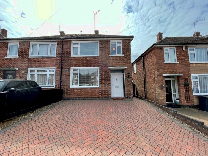 3 Bedroom House To Rent In Deane Road, Hillmorton, Rugby, CV21