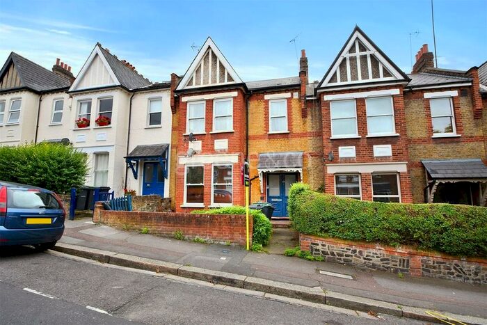 2 Bedroom Maisonette To Rent In Uplands Road, Crouch End, London, N8