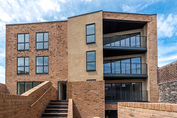 1 Bedroom Flat To Rent In High Street, Portishead, BS20