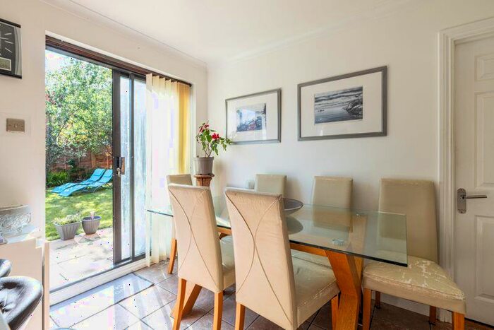 5 Bedroom Detached House For Sale In Langton Drive, Two Mile Ash, Milton Keynes, MK8