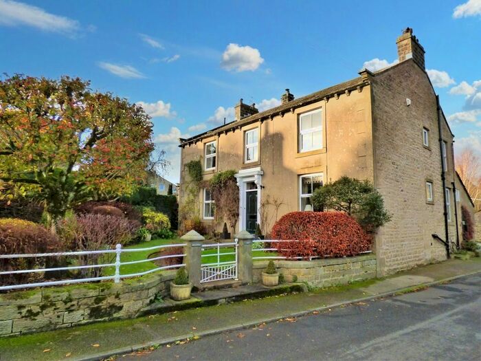 5 Bedroom Property For Sale In Draughton, Skipton, BD23