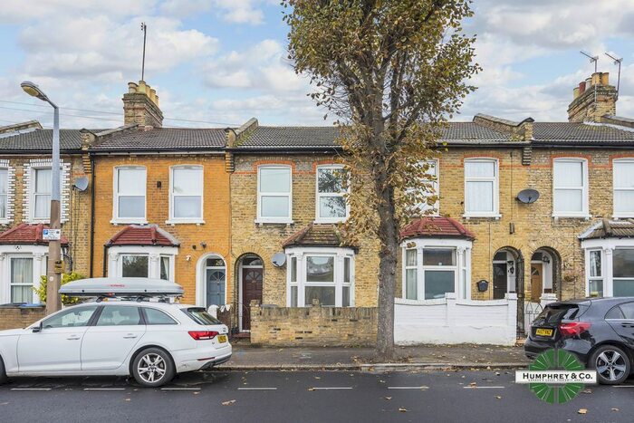 3 Bedroom Terraced House To Rent In Brierley Road, Leytonstone, E11