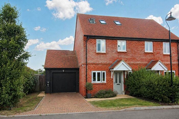 3 Bedroom Semi-Detached House For Sale In Fairfield Close, Haddenham, HP17