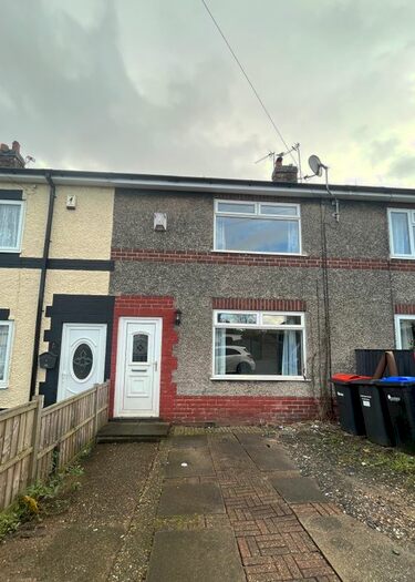 2 Bedroom Property To Rent In Beauvale Crescent, Hucknall, Nottingham, NG15