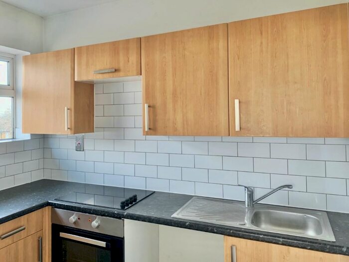 2 Bedroom Flat To Rent In Prettygate Road, Colchester, CO3