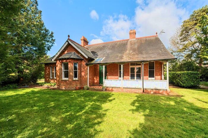3 Bedroom Detached Bungalow For Sale In Rotten Row, Riseley, Bedford, MK44