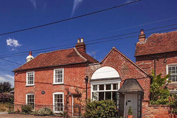 4 Bedroom House For Sale In The Old Stores, Ashampstead, RG8