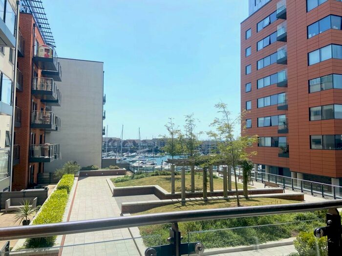 2 Bedroom Flat To Rent In The Blake Building, Ocean Village, Southampton, SO14