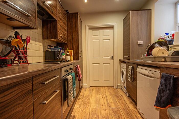 3 Bedroom Flat To Rent In Forsyth Road, West Jesmond, NE2