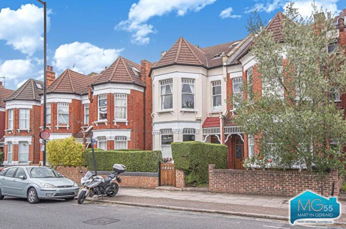 1 Bedroom Apartment To Rent In Ferme Park Road, Crouch End, London, N8