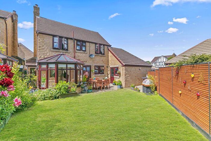 4 Bedroom Detached House For Sale In Ellar Gardens, Menston, LS29