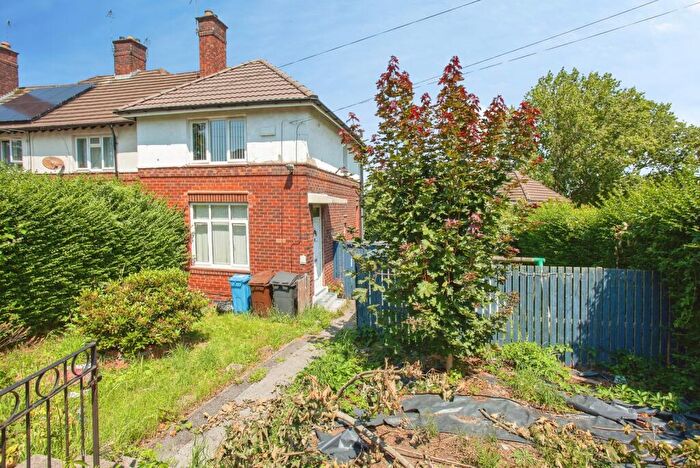 2 Bedroom End Of Terrace House For Sale In Beck Road, Sheffield, S5