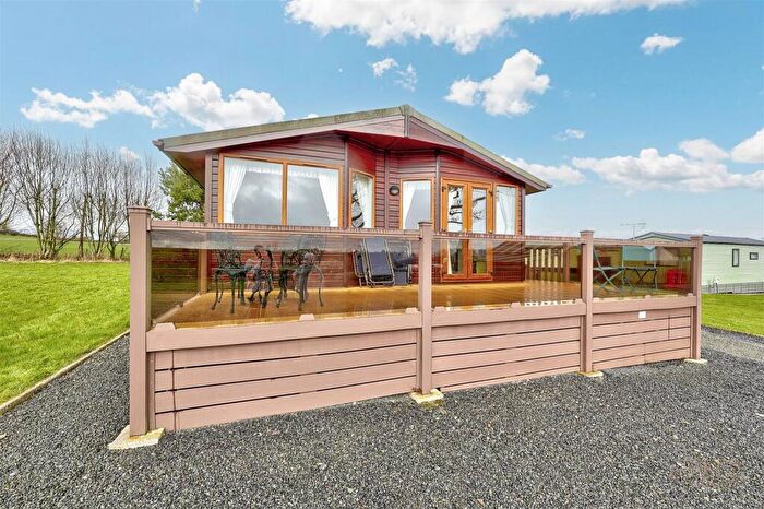 2 Bedroom Park Home For Sale In Newbiggin, Penrith, CA11