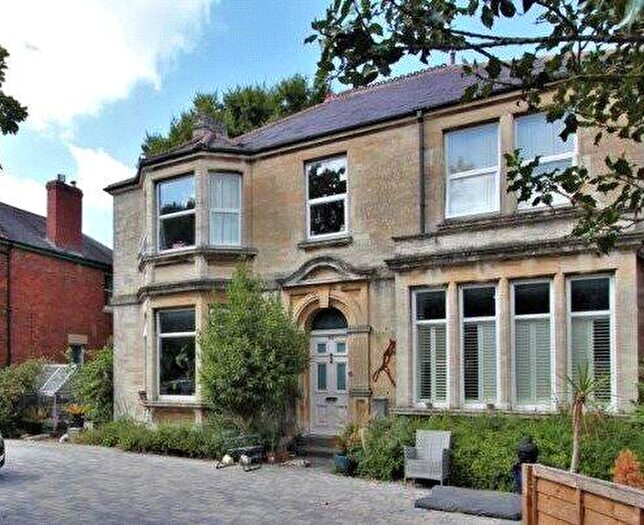 5 Bedroom Detached House To Rent In Wingfield Road, Trowbridge, BA14