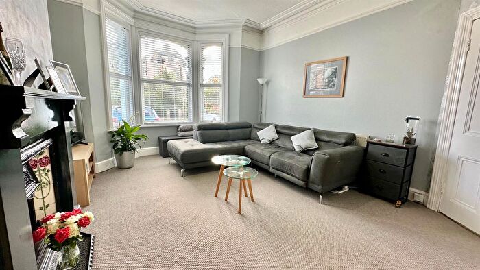 3 Bedroom Terraced House For Sale In Mount Pleasant Road, Hastings, TN34