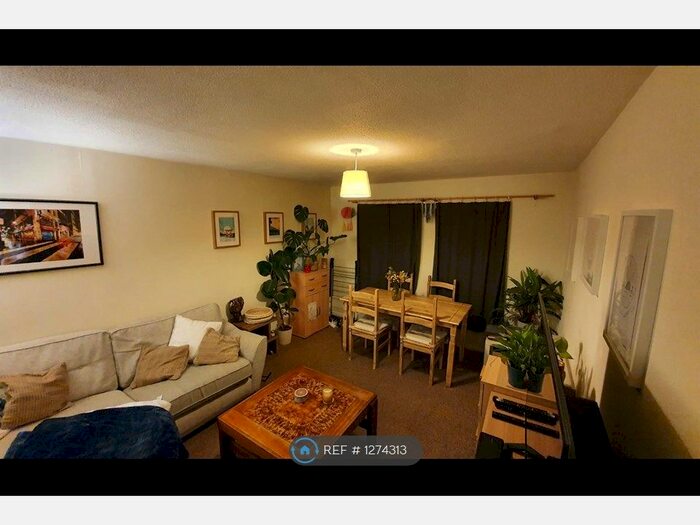 2 Bedroom Flat To Rent In Langton Way, Bristol BS4