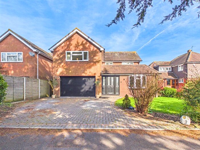 5 Bedroom Detached House For Sale In Merryfield Close, Bransgore, Christchurch, Dorset, BH23