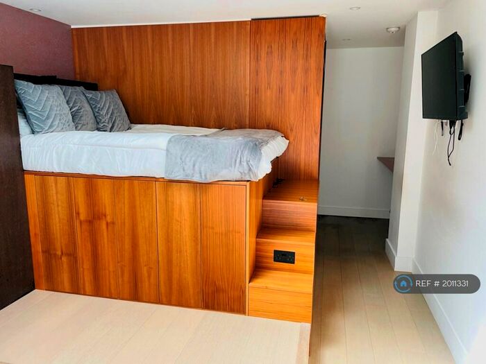 Studio To Rent In Dennington Park Road, London, NW6