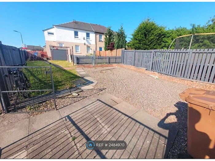 2 Bedroom Flat To Rent In Carmuirs Avenue, Camelon, Falkirk, FK1