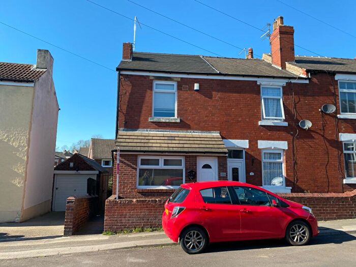 2 Bedroom End Of Terrace House To Rent In Main Street, Rawmarsh, S62