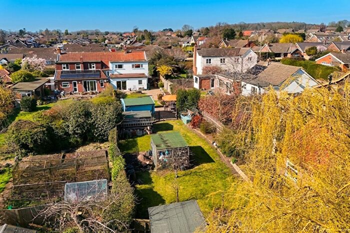 3 Bedroom Cottage For Sale In Salhouse Road, Little Plumstead, Norwich, NR13