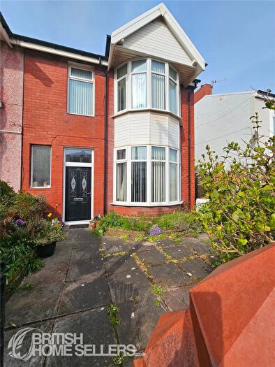 4 Bedroom End Of Terrace House For Sale In Rosebery Avenue, Blackpool, Lancashire, FY4