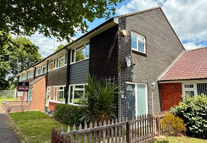 3 Bedroom End Of Terrace House For Sale In Gorselands Way, Gosport, PO13