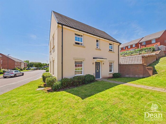 3 Bedroom Detached House For Sale In Brookfields, Lydney, GL15