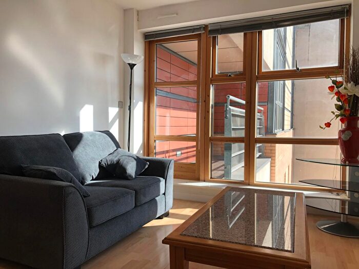 1 Bedroom Flat To Rent In Balmoral Place, Brewery Wharf, Bowman Lane, Leeds, Uk, LS10