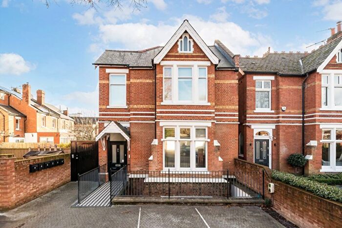 2 Bedroom Flat To Rent In Mount Park Crescent, London, W5