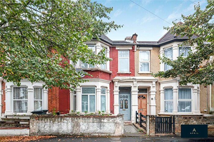 4 Bedroom Terraced House To Rent In Chertsey Road, London, E11