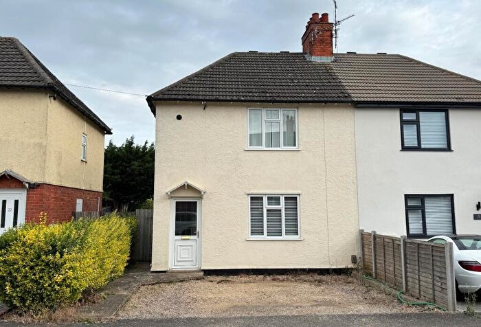 3 Bedroom Semi-Detached House To Rent In Nunnery Avenue, Rothwell, Kettering, NN14