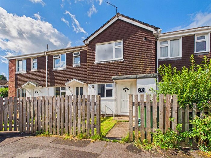 2 Bedroom Terraced House For Sale In Penclawdd, Caerphilly, CF83