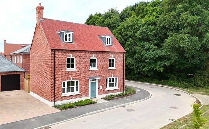 5 Bedroom Detached House For Sale In Mountbatten Park, North Baddesley, Southampton, Hampshire, SO52