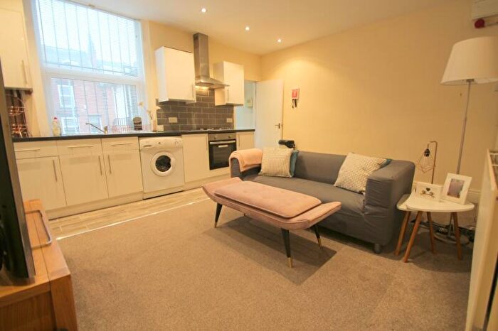 1 Bedroom Flat To Rent In Burley Road, Burley, Leeds, LS4