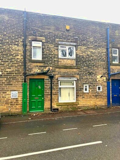 3 Bedroom Terraced House For Sale In Daisy Hill Back Lane, Bradford, BD9