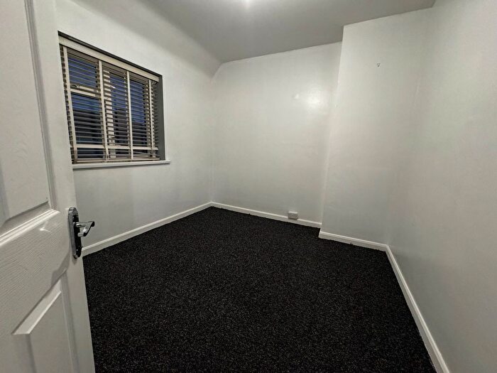 3 Bedroom Detached House To Rent In Valence Avenue, Dagenham, RM8