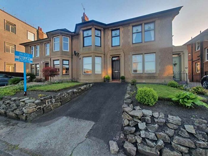 2 Bedroom Flat To Rent In Garden Street, Falkirk, FK1