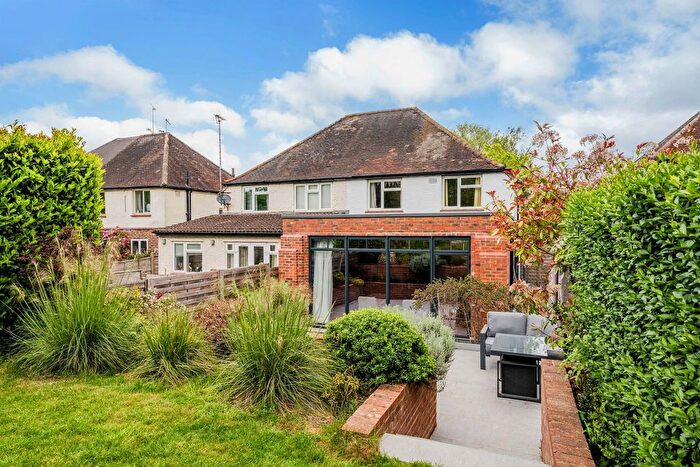 3 Bedroom Semi-Detached House For Sale In Tanhouse Road, Oxted, RH8