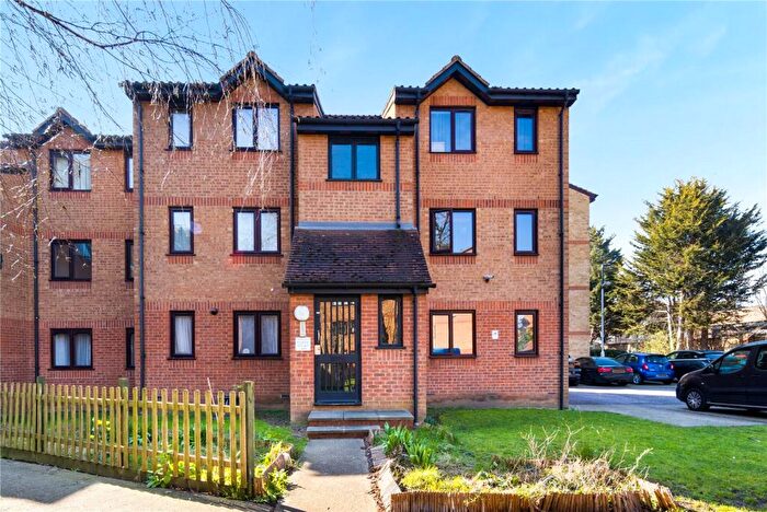 1 Bedroom Flat For Sale In Glenville Grove, Deptford, London, SE8