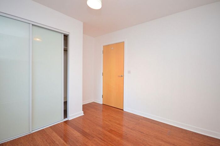1 Bedroom Flat To Rent In Spring Place, Barking, IG11