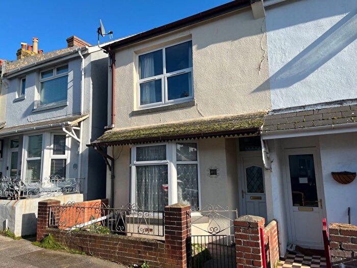 2 Bedroom End Terrace House For Sale In Climsland Road, Paignton, TQ4