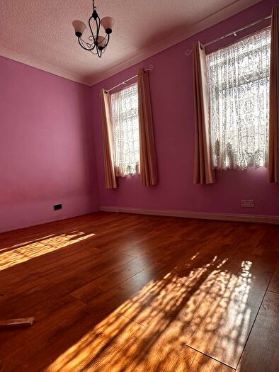 2 Bedroom Terraced House To Rent In Castle Road, Grays, Essex, RM17
