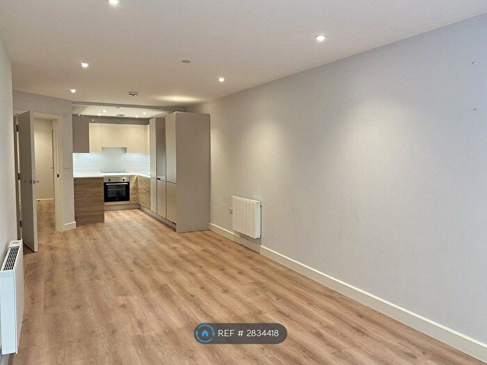 2 Bedroom Flat To Rent In Christchurch Road, Bournemouth, BH1