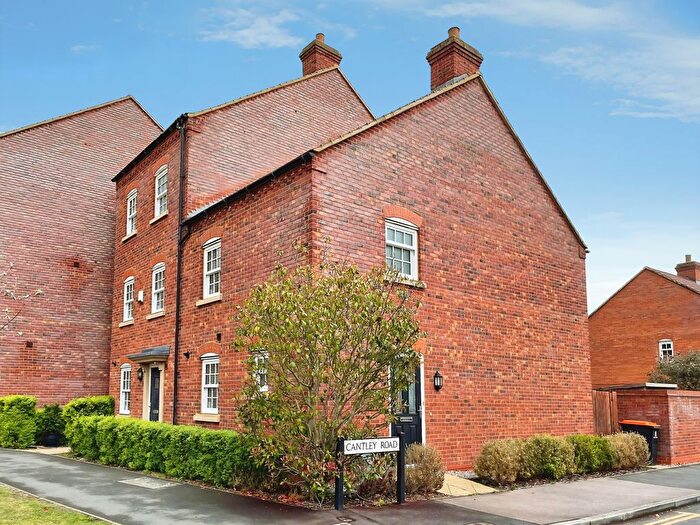3 Bedroom Semi-Detached House To Rent In Cantley Road, Great Denham, MK40