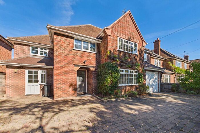 5 Bedroom Detached House To Rent In London Road, Wokingham, Berkshire, RG40