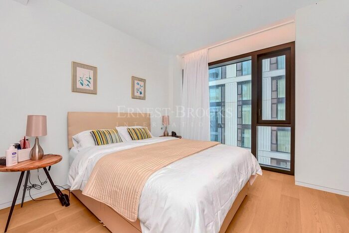 1 Bedroom Flat To Rent In Casson Square, Waterloo, London, SE1